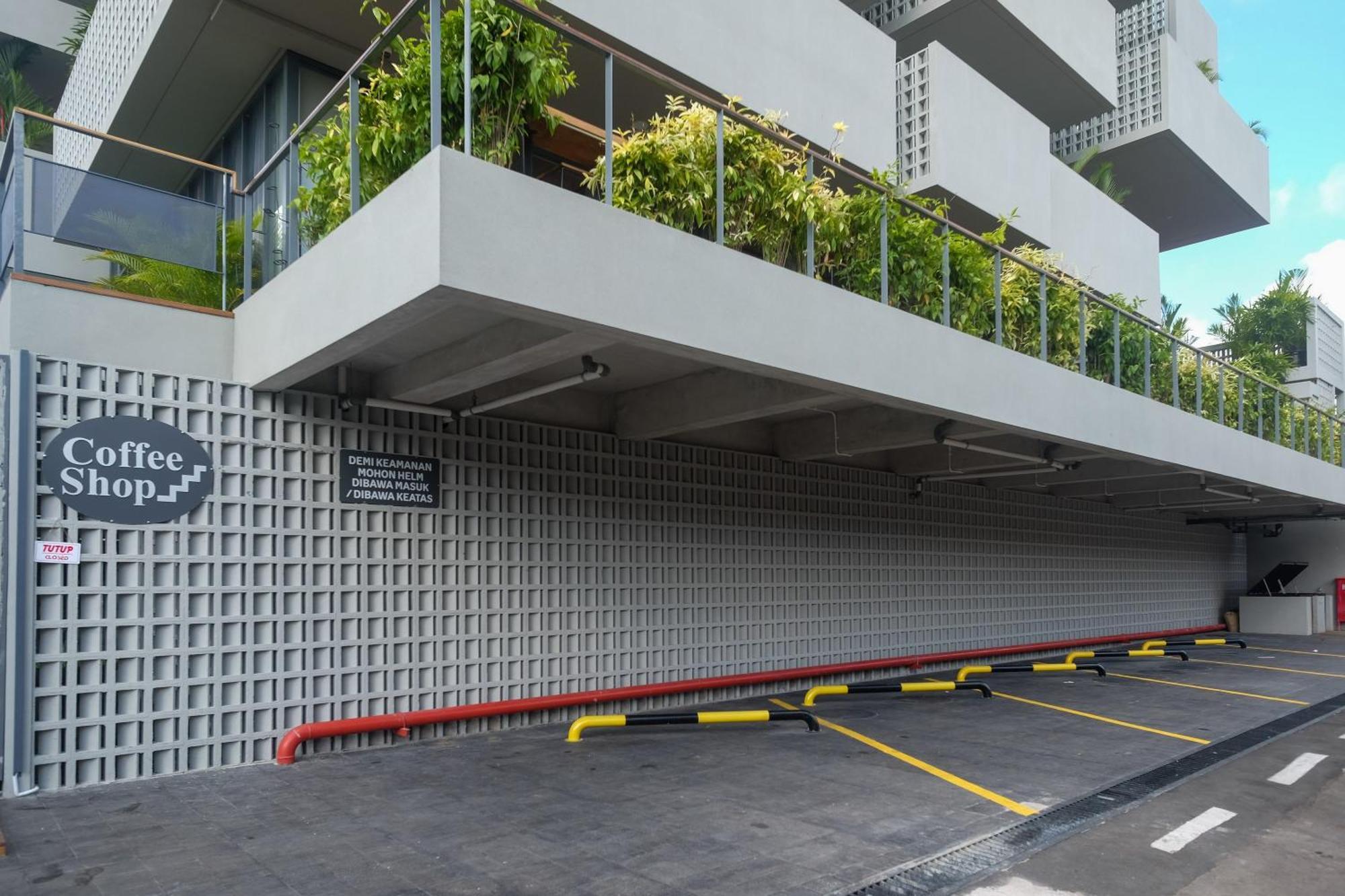 Pakualaman Sans Hotel Rg Living Jogja By Reddoorz מראה חיצוני תמונה