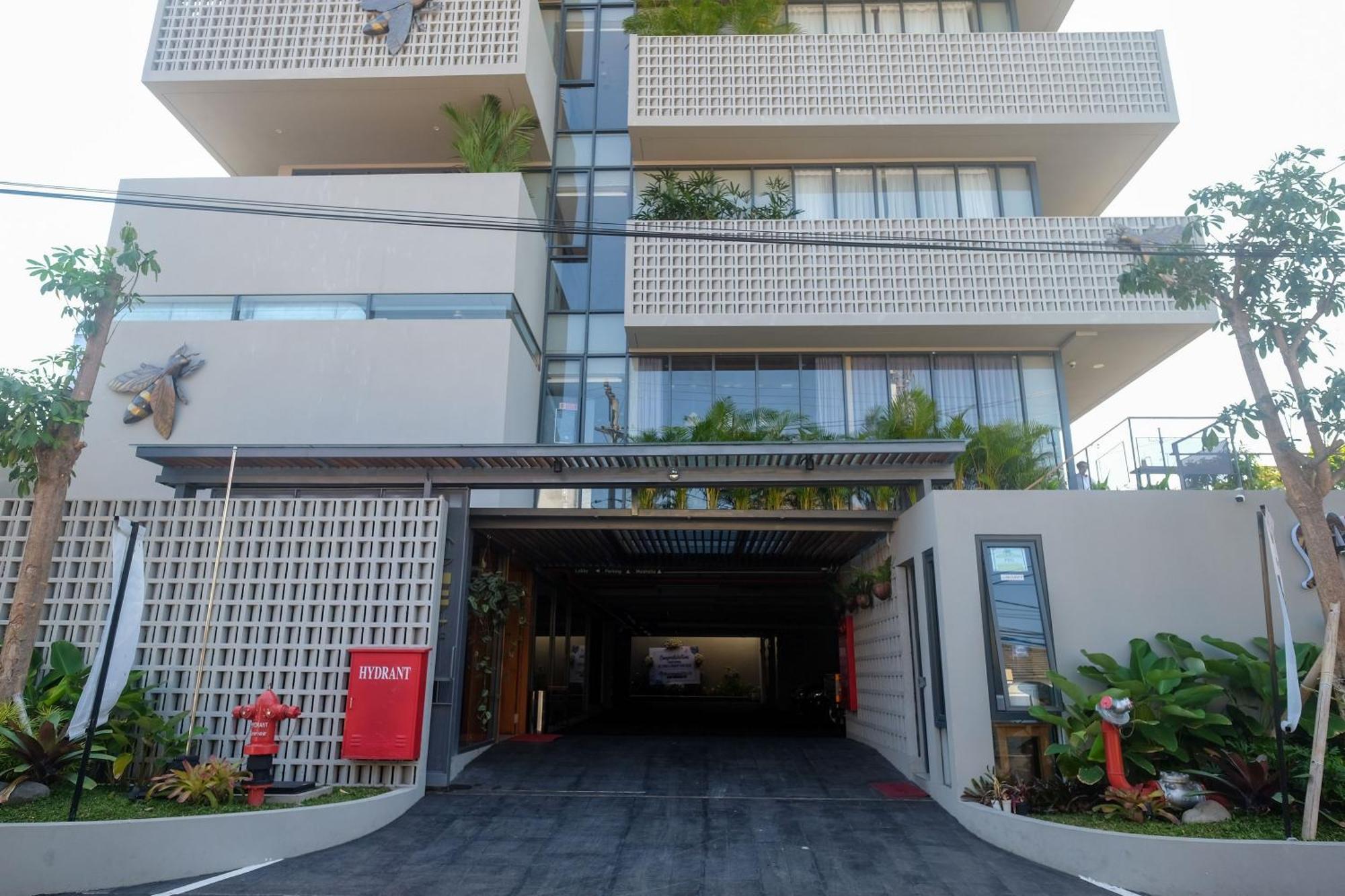Pakualaman Sans Hotel Rg Living Jogja By Reddoorz מראה חיצוני תמונה