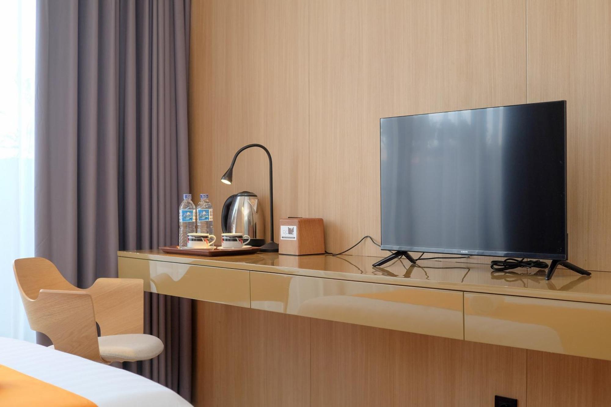 Pakualaman Sans Hotel Rg Living Jogja By Reddoorz מראה חיצוני תמונה