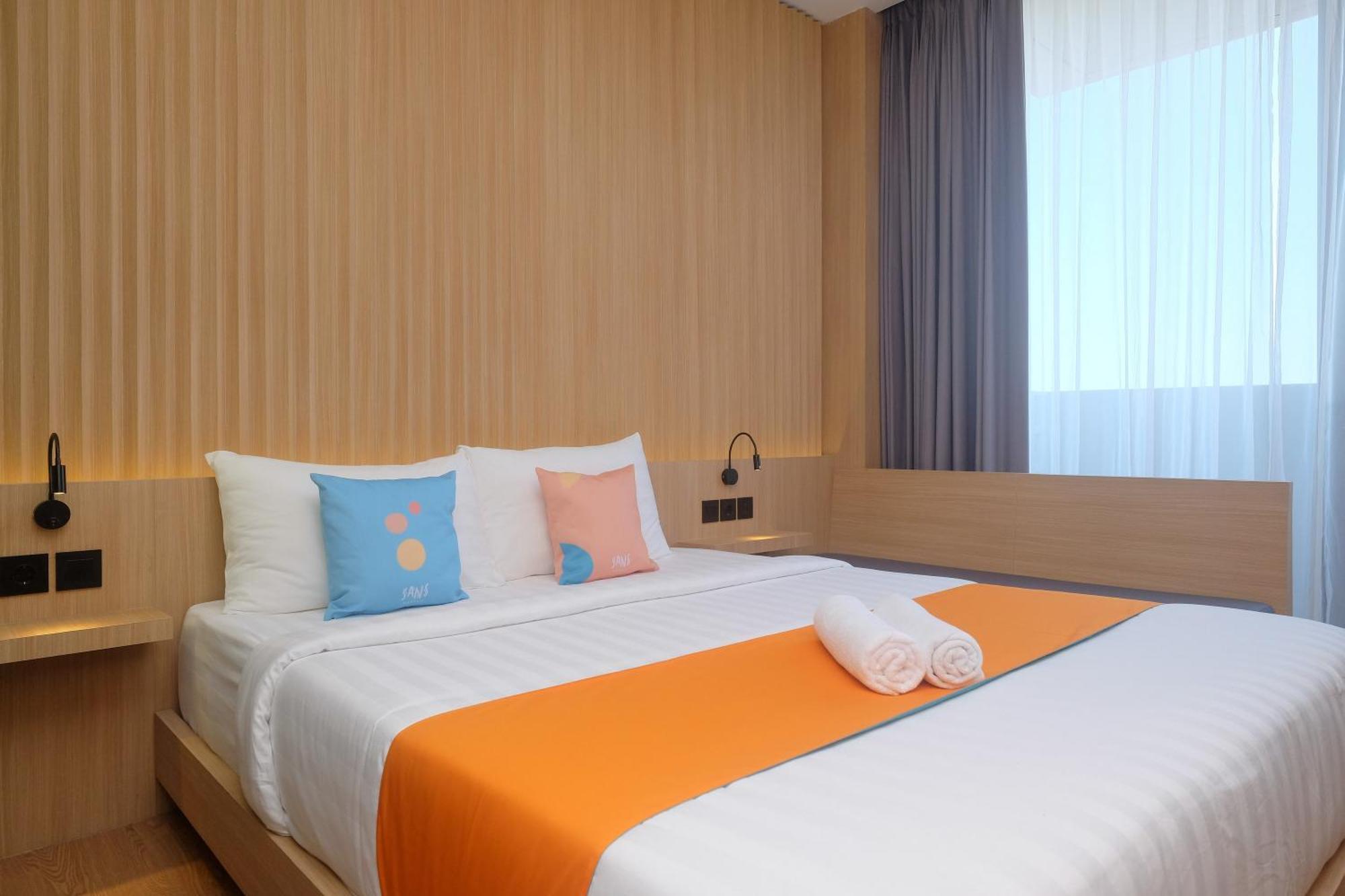 Pakualaman Sans Hotel Rg Living Jogja By Reddoorz מראה חיצוני תמונה